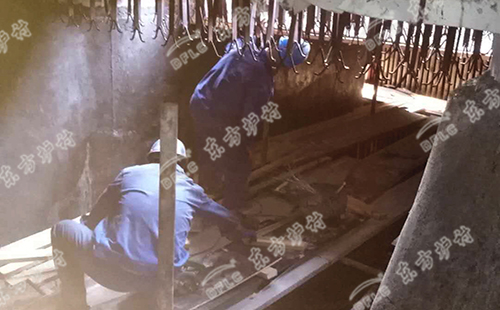 自流式澆注料跟不同的澆注料相比，他的流動性更適合復雜的施工地形