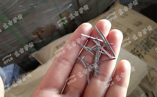 鋼纖維耐火澆注料中鋼纖維加入過多有什么后果！