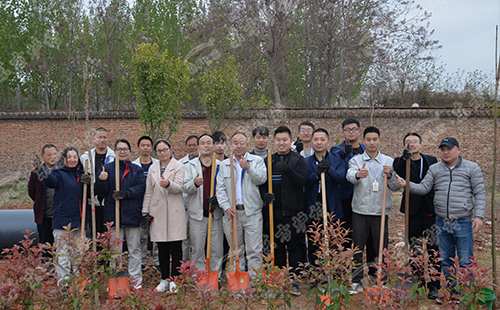 植樹活動 | 綠水青山就是金山銀山，東方爐襯組織員工義務植樹