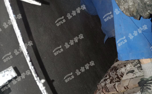 為什么尾部受熱面除灰使得氣溫降低？