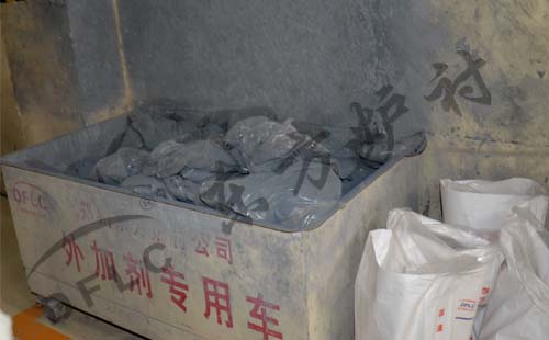 耐火澆注料生產廠家告訴你結合劑的使用方法