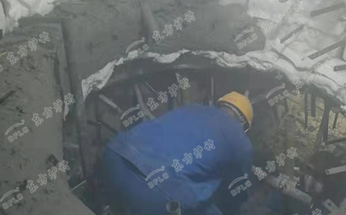 耐火澆注料能和耐火水泥一起用嗎？當然...